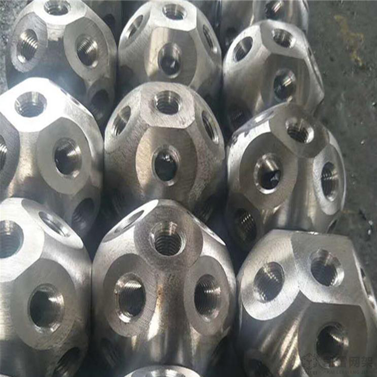 福州螺栓球网架加工安装方法